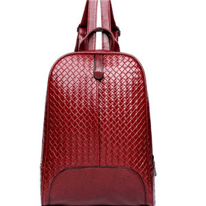 方向標箱包與服裝加盟 開啟時尚零售新篇章